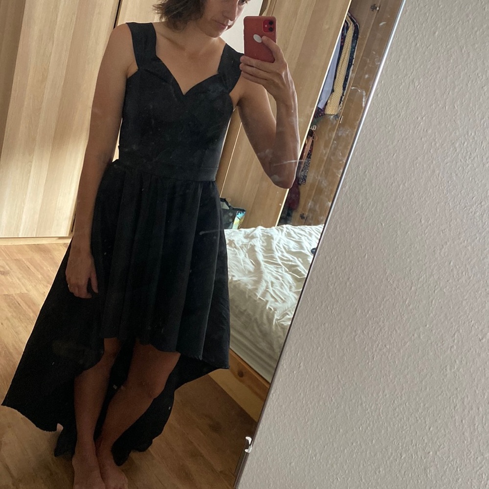 Size 4/6 black Windsor high low dress